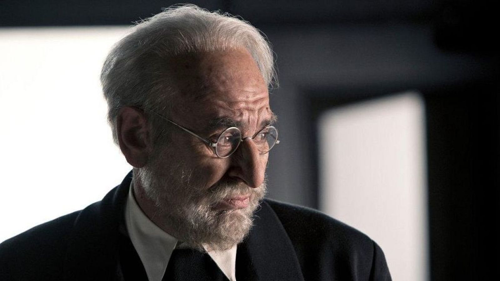 Karra Elejalde en su interpretación de Miguel de Unamuno Fotograma de un momento de 'Mientras dure la guerra'