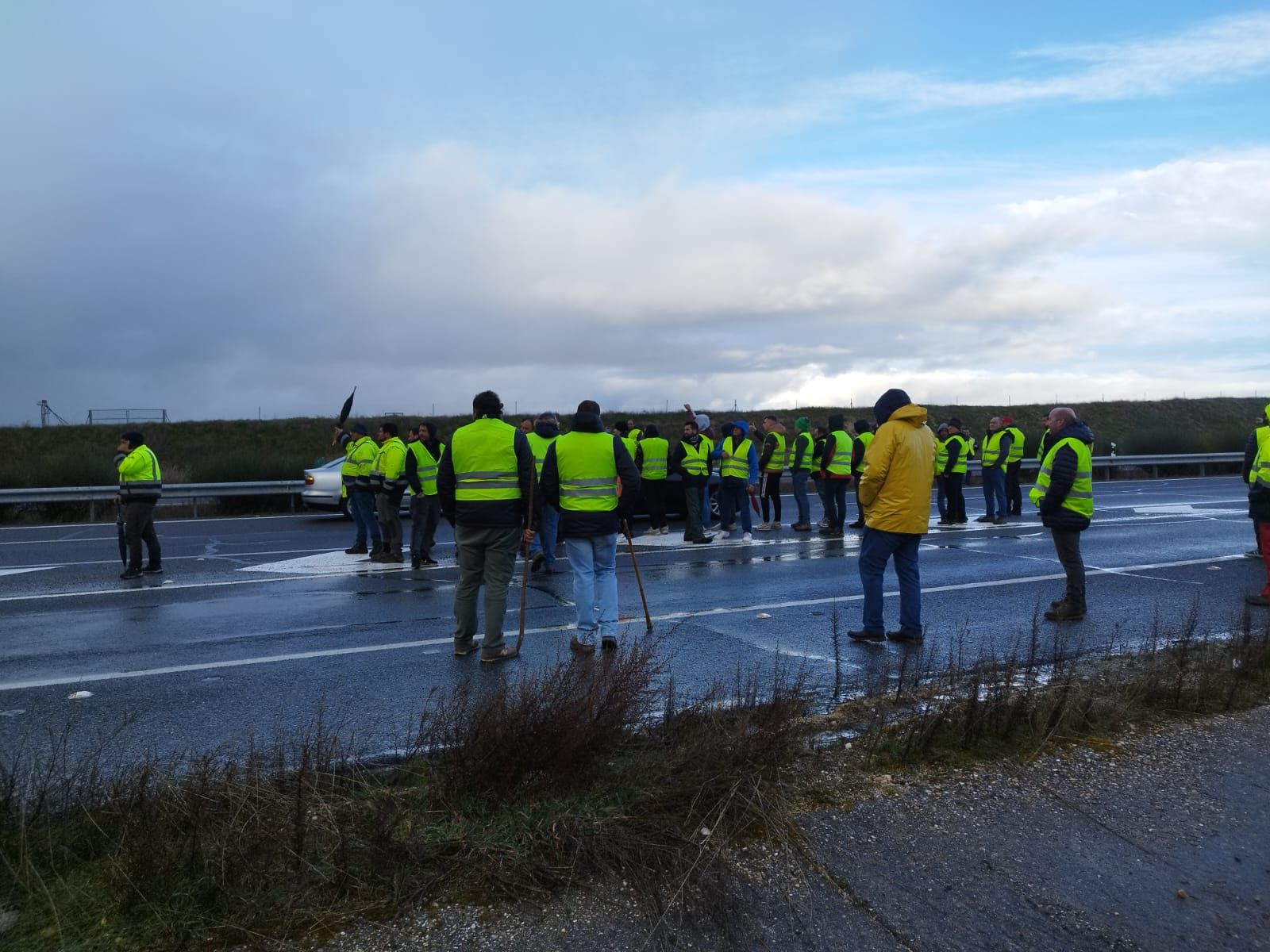 whatsapp-image-2024-02-09-at-17-47-58-1