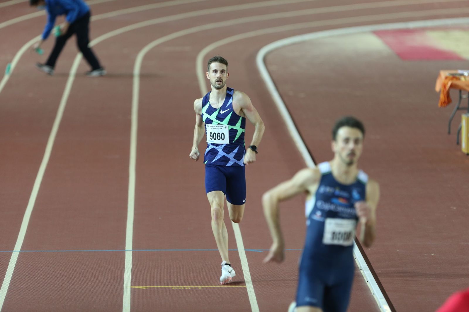 Álvaro de Arriba, en los Campeonatos Autonómicos de Pista Cubierta | FOTO SALAMANCA24HORAS.COM Álvaro de Arriba, en los Campeonatos Autonómicos de Pista Cubierta | FOTO SALAMANCA24HORAS.COM