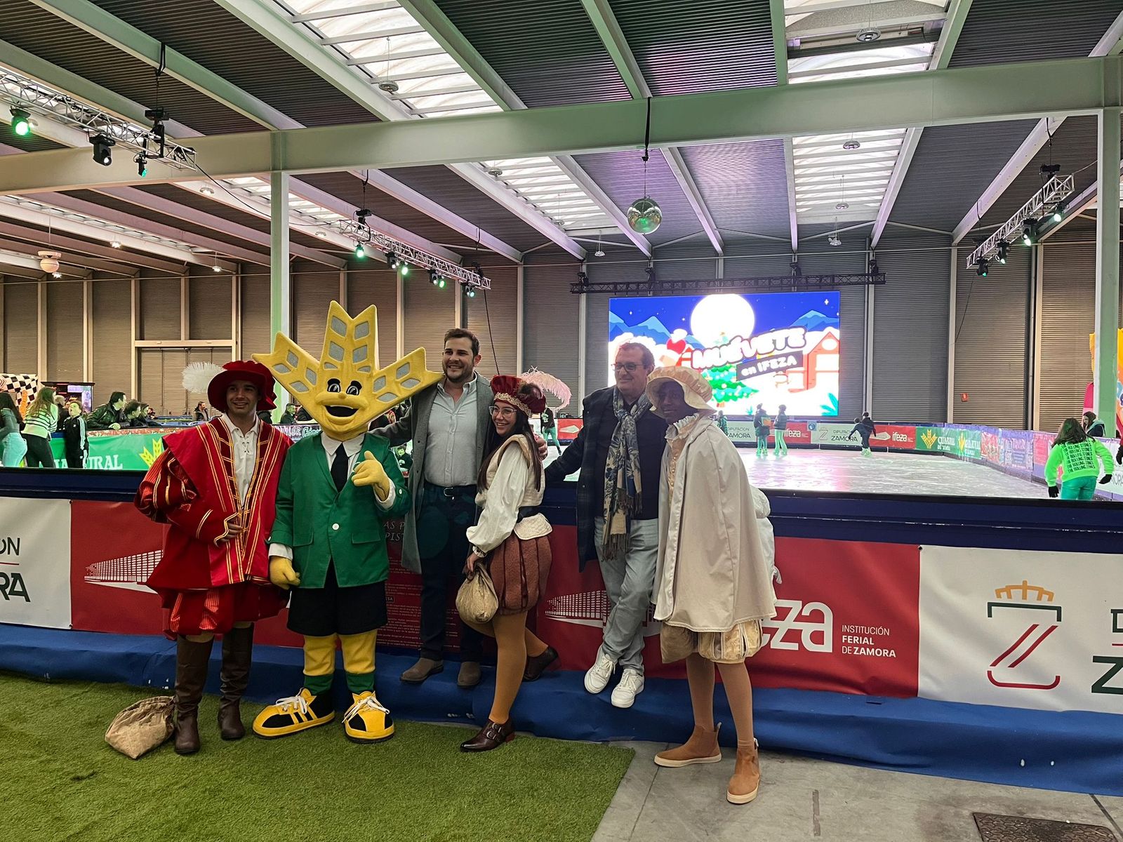 Feria Muévete con pista de hielo en Zamora