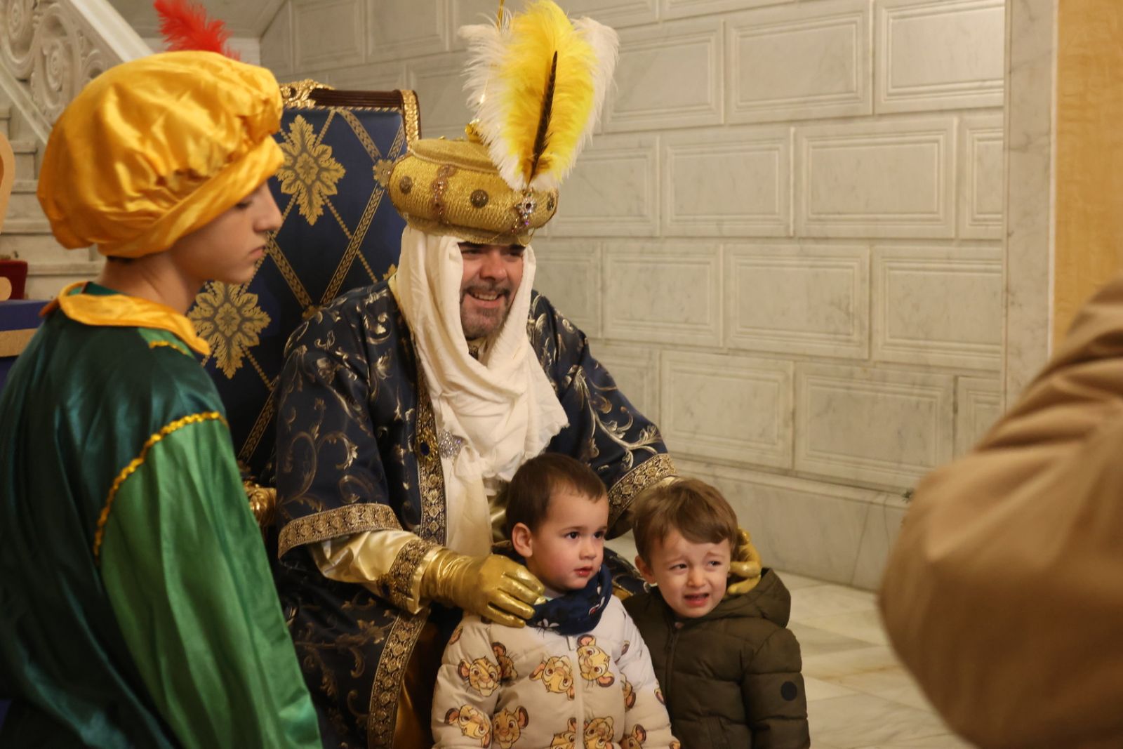 El Cartero Real sigue recogiendo las cartas con los deseos de los niños de Salamanca antes de la noche del 5 de enero