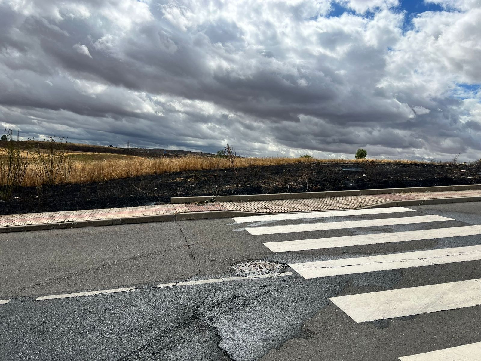 Incendio en unas tierras en Chamberí