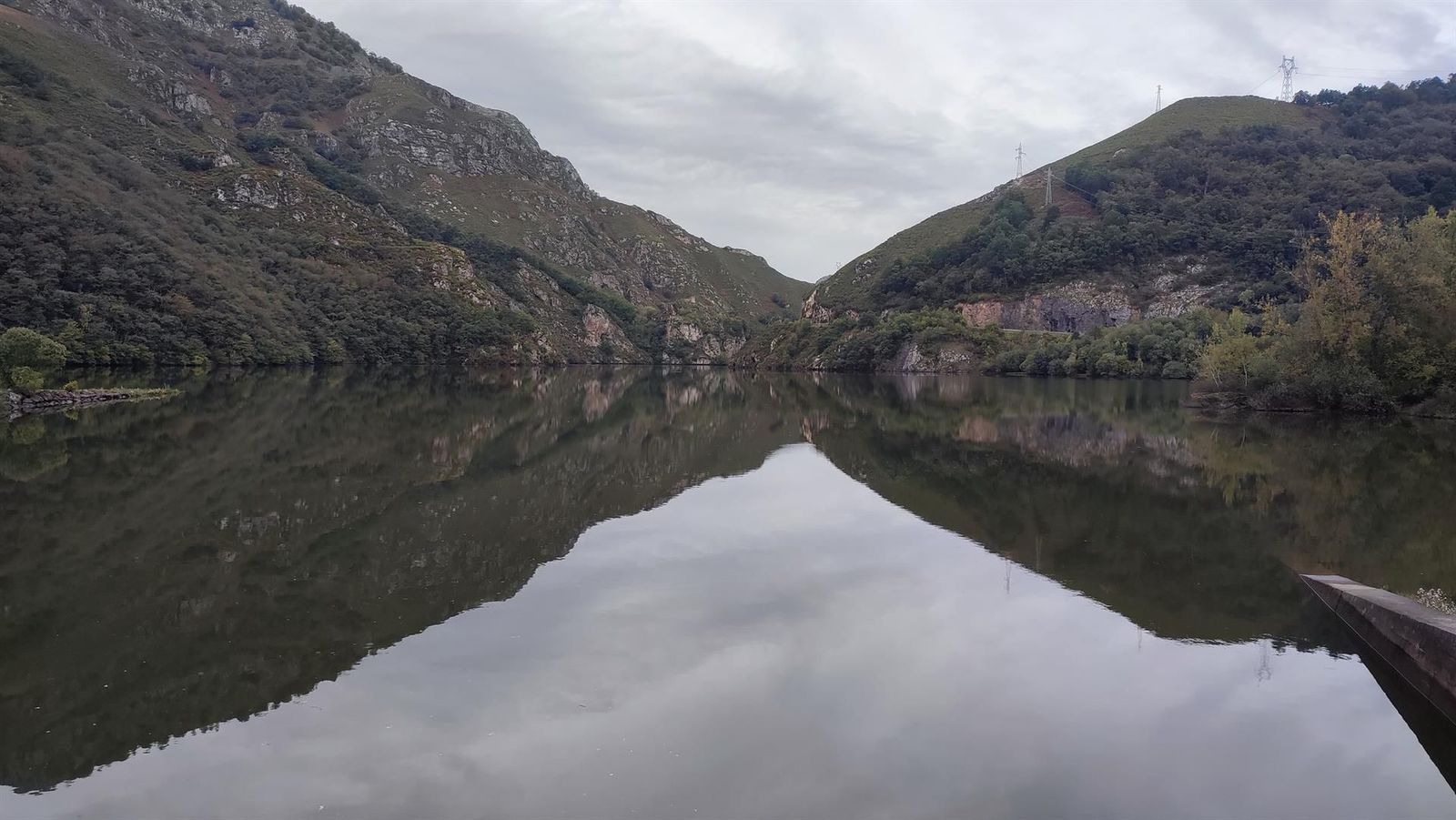 Embalse de Rioseco, en el concejo asturiano de Sobrescobio.   EUROPA PRESS