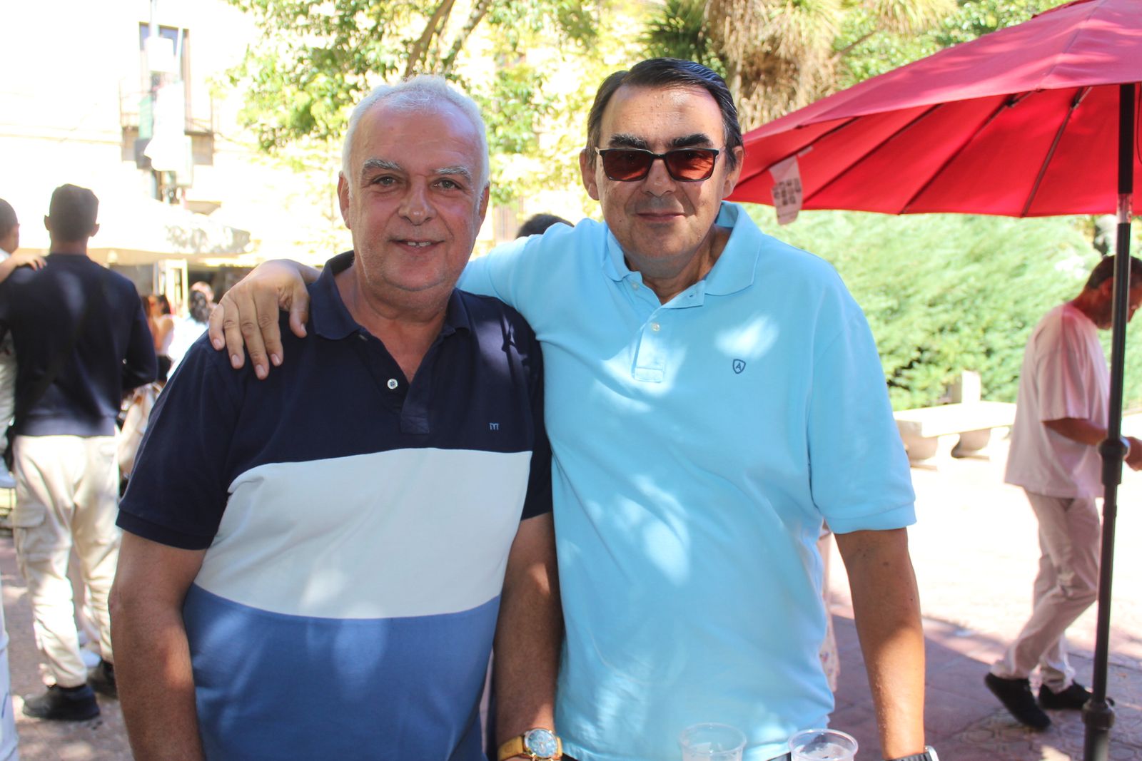 Ambiente en la Feria de Día en el mediodía de este domingo