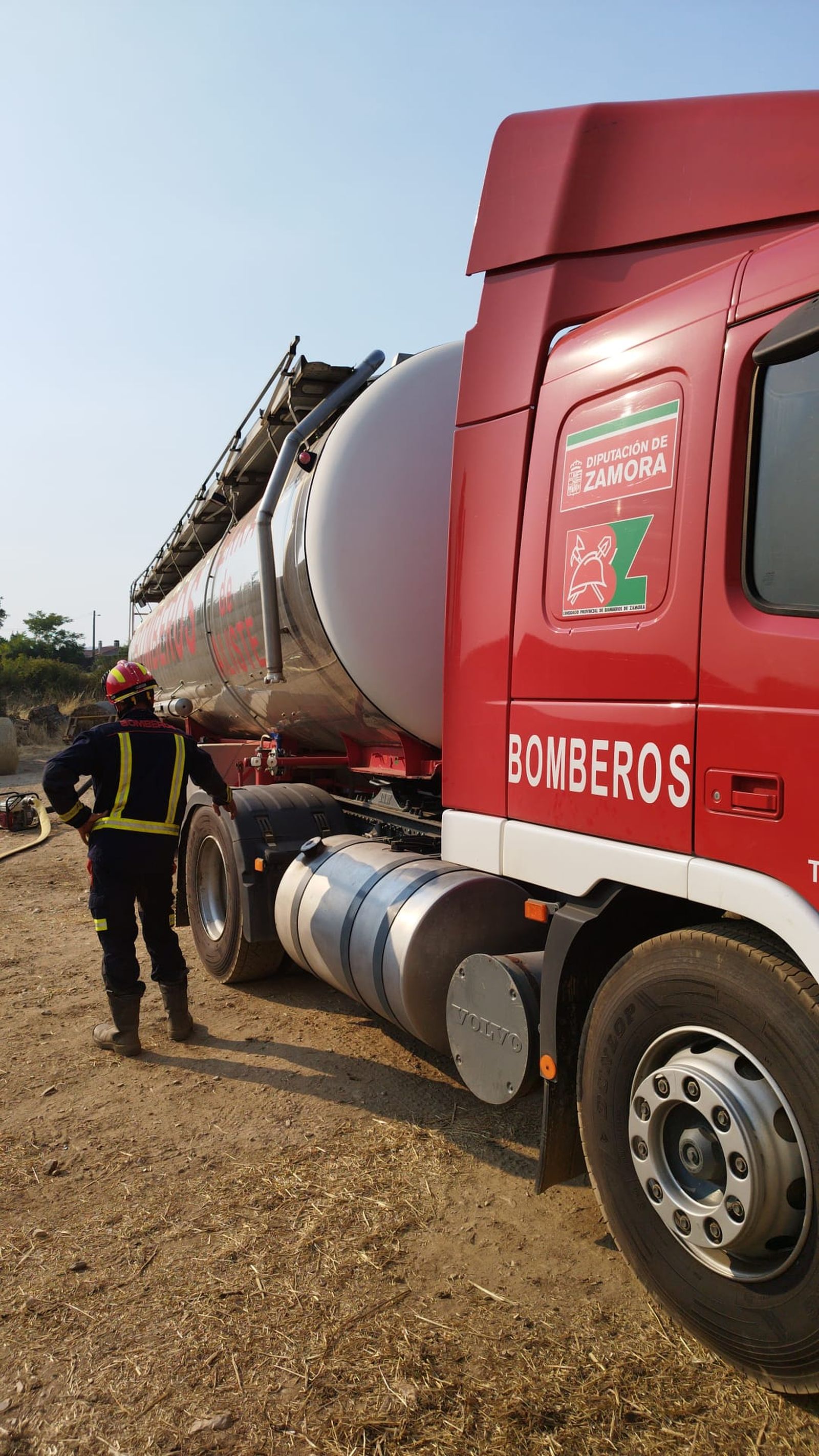 GALERÍA | Así evolucionaron los tres focos del fuego en Alcañices