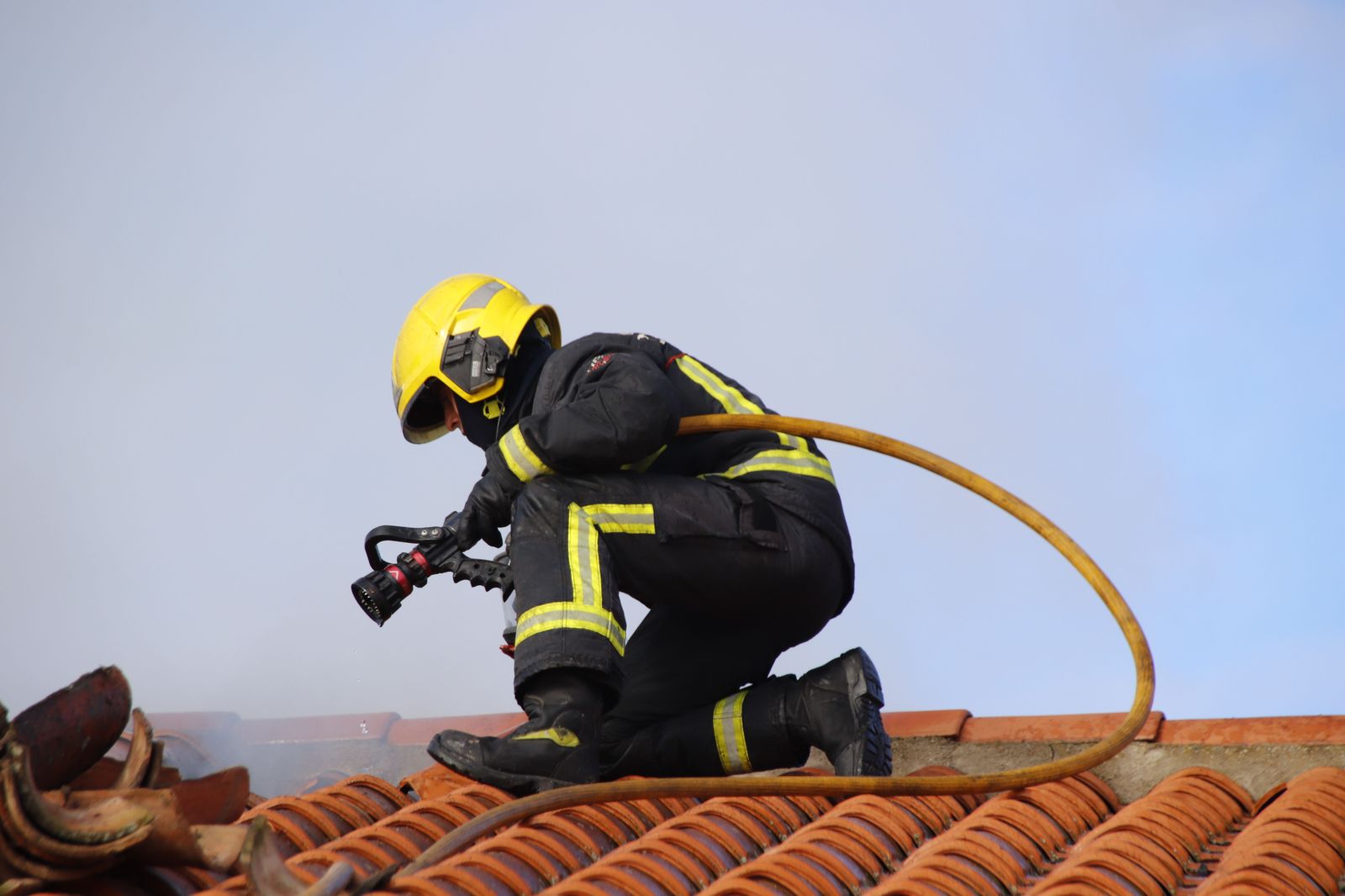 Incendio en una casa en Pitiegua | Fotos Andrea M
