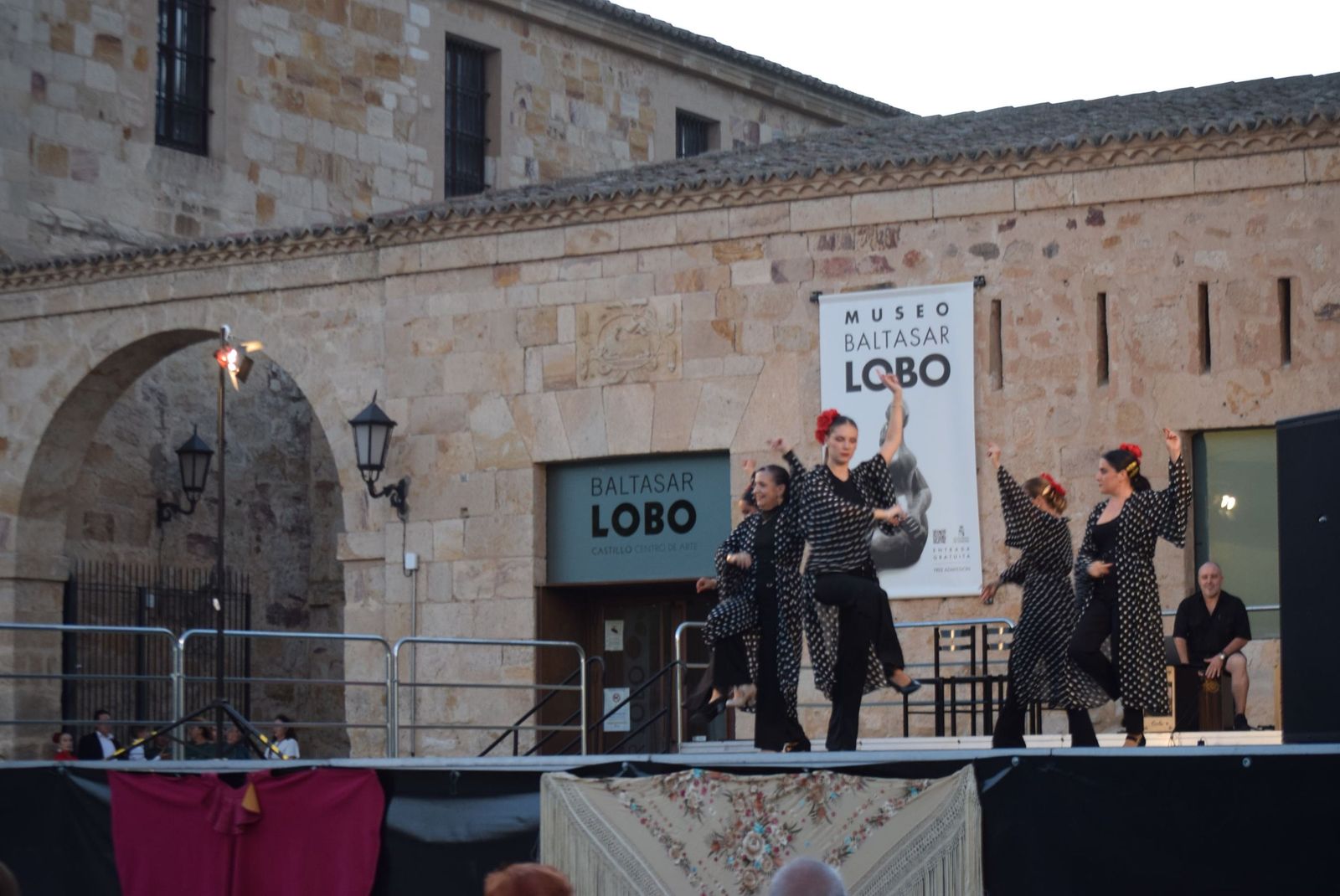 Arte rociero a los pies de la Catedral