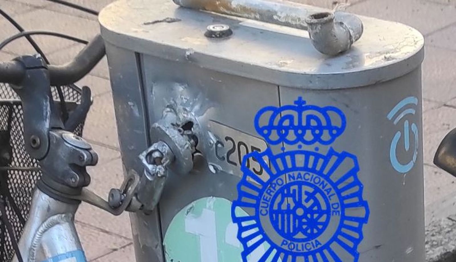 Daños producidos en el soporte para bicicletas de uso público