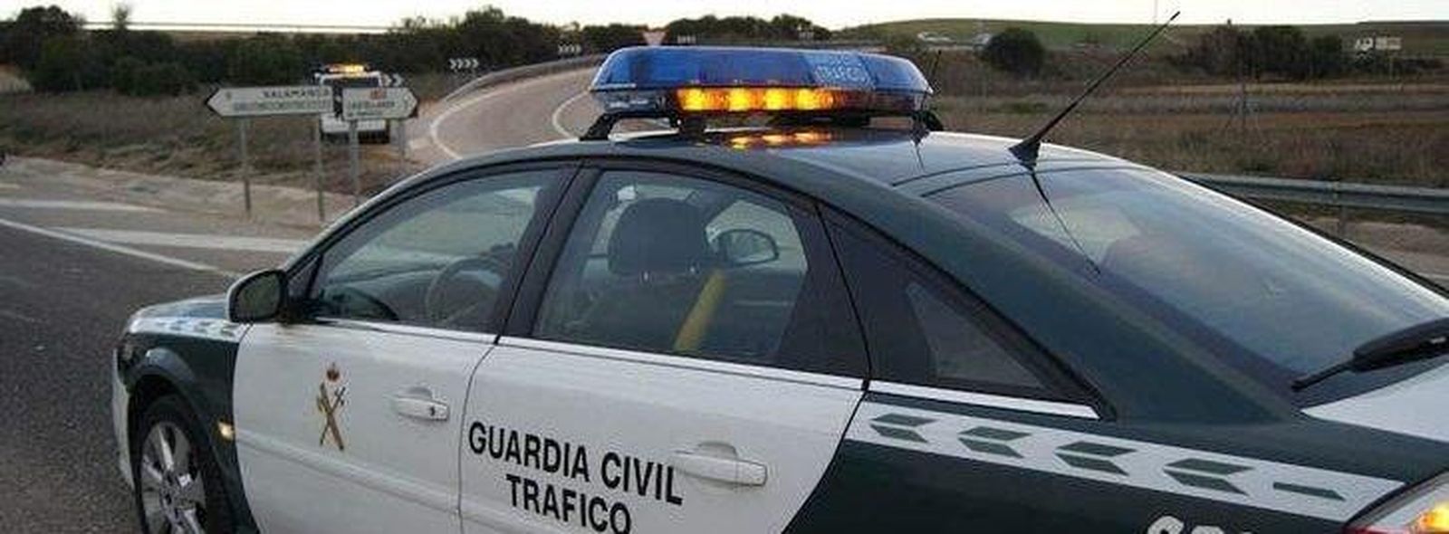 Un conductor se hace pasar por su hermano gemelo tras ser sorprendido borracho y sin permiso