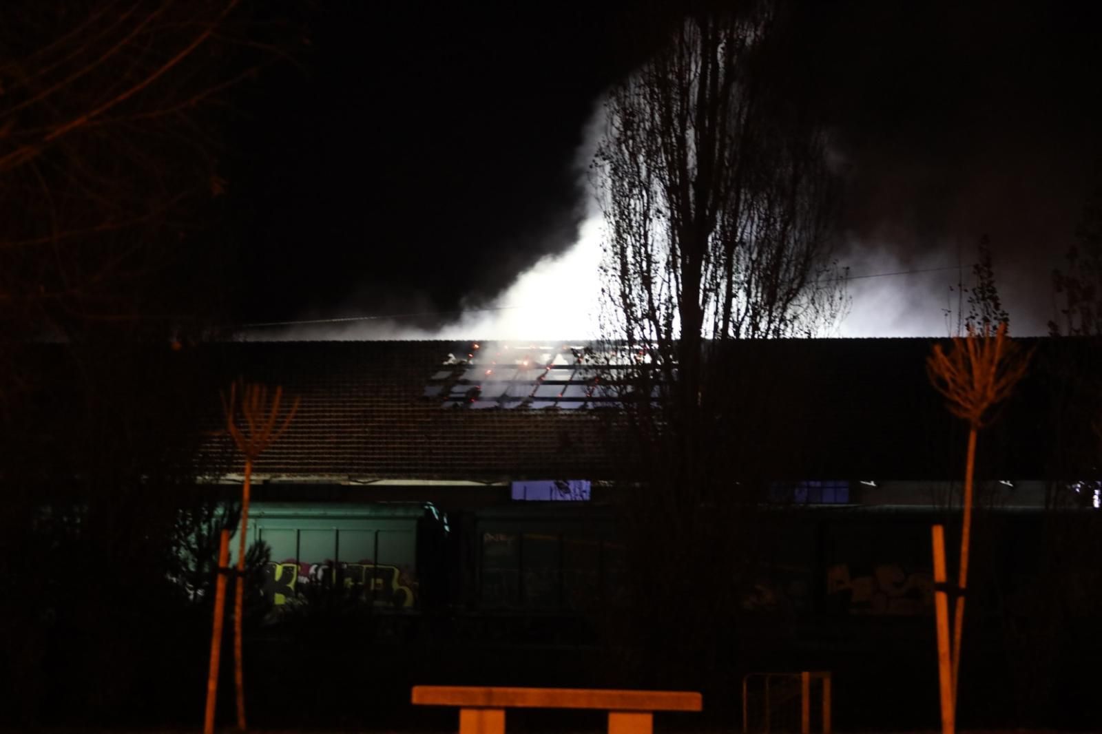 incendio-en-la-estacion-de-trenes-de-tejares-8