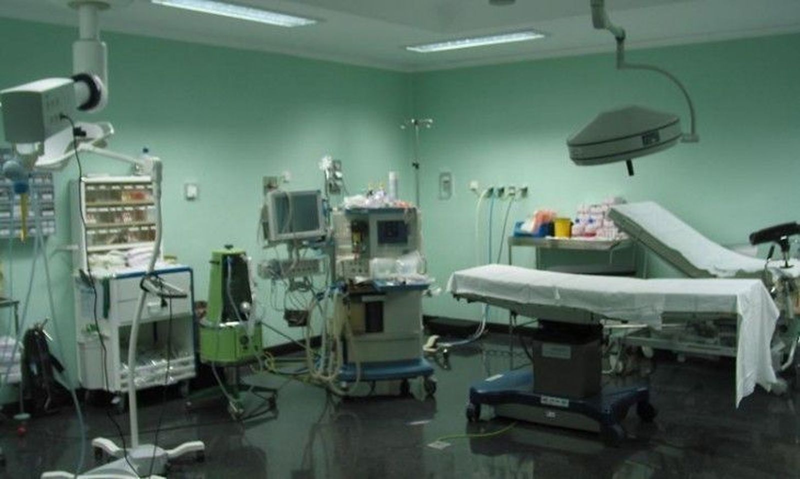 Quejas por la supresión de cinco quirófanos