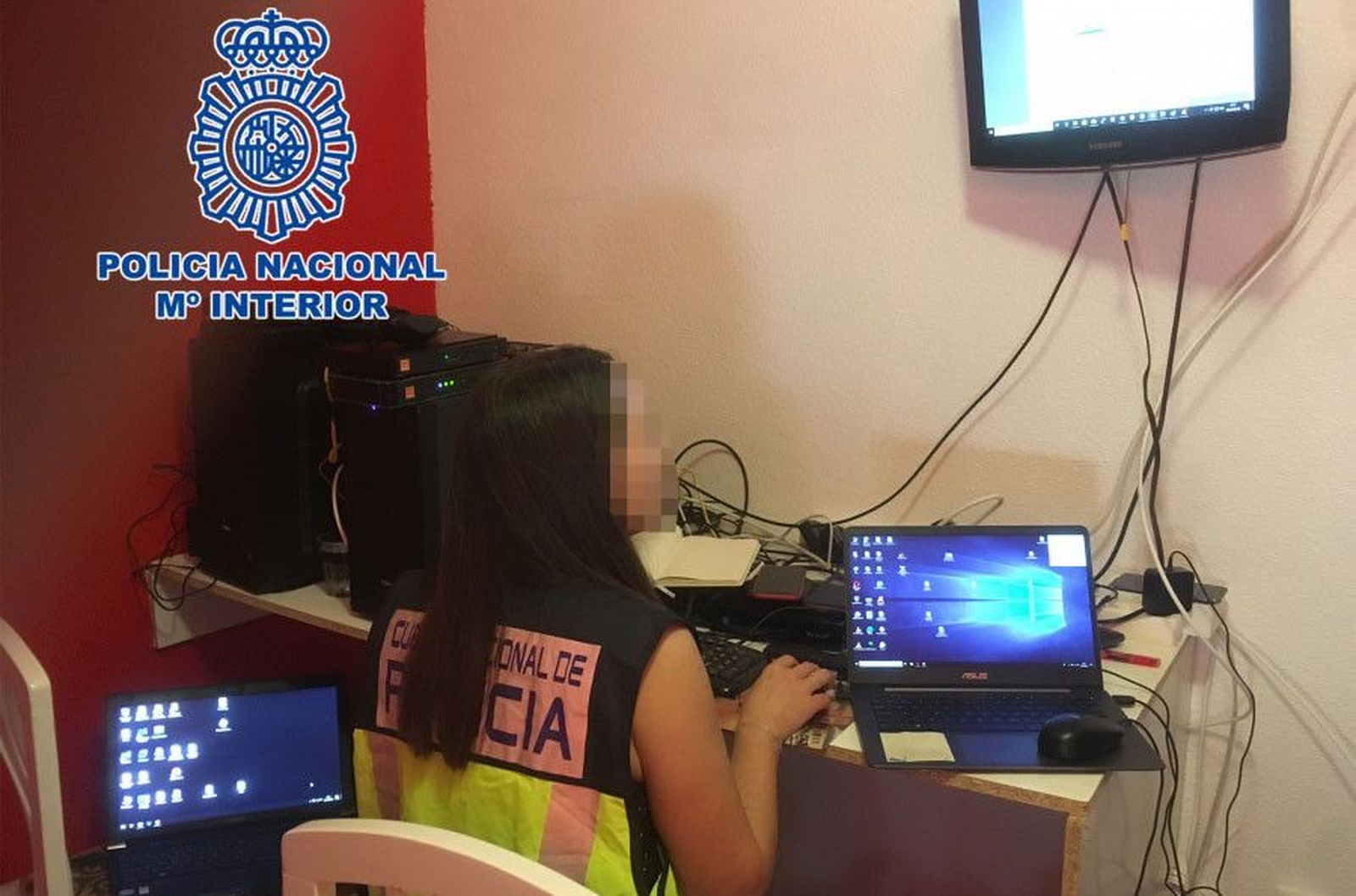 Policia nacional ordenador Policia nacional ordenador