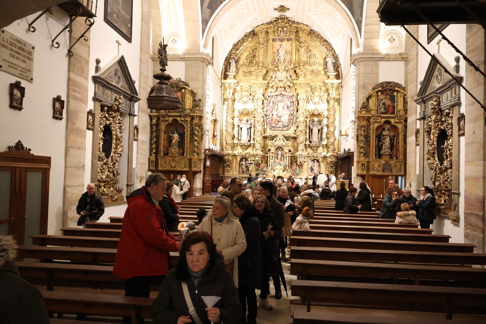 GALERÍA Los niños salen en procesión de las Candelas en Zamora