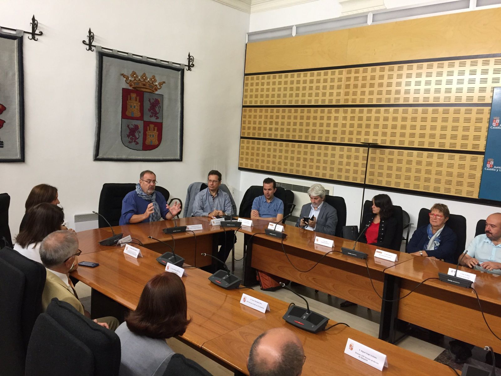 Rey recibe a una delegación internacional para mejorar el éxito educativo de inmigrantes y refugiados