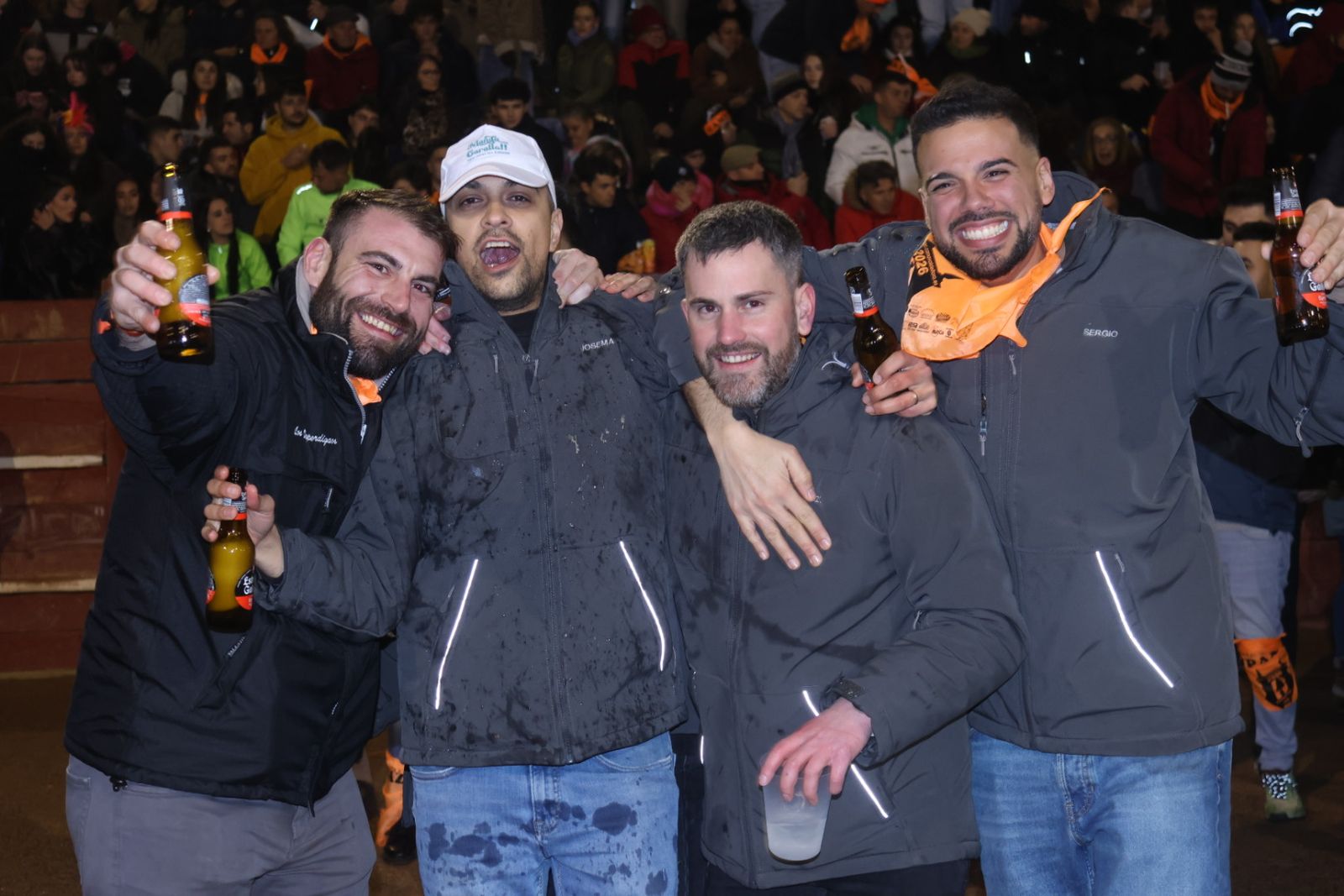 Los jóvenes vuelven a llenar las calles de Ciudad Rodrigo por el Carnaval del Toro