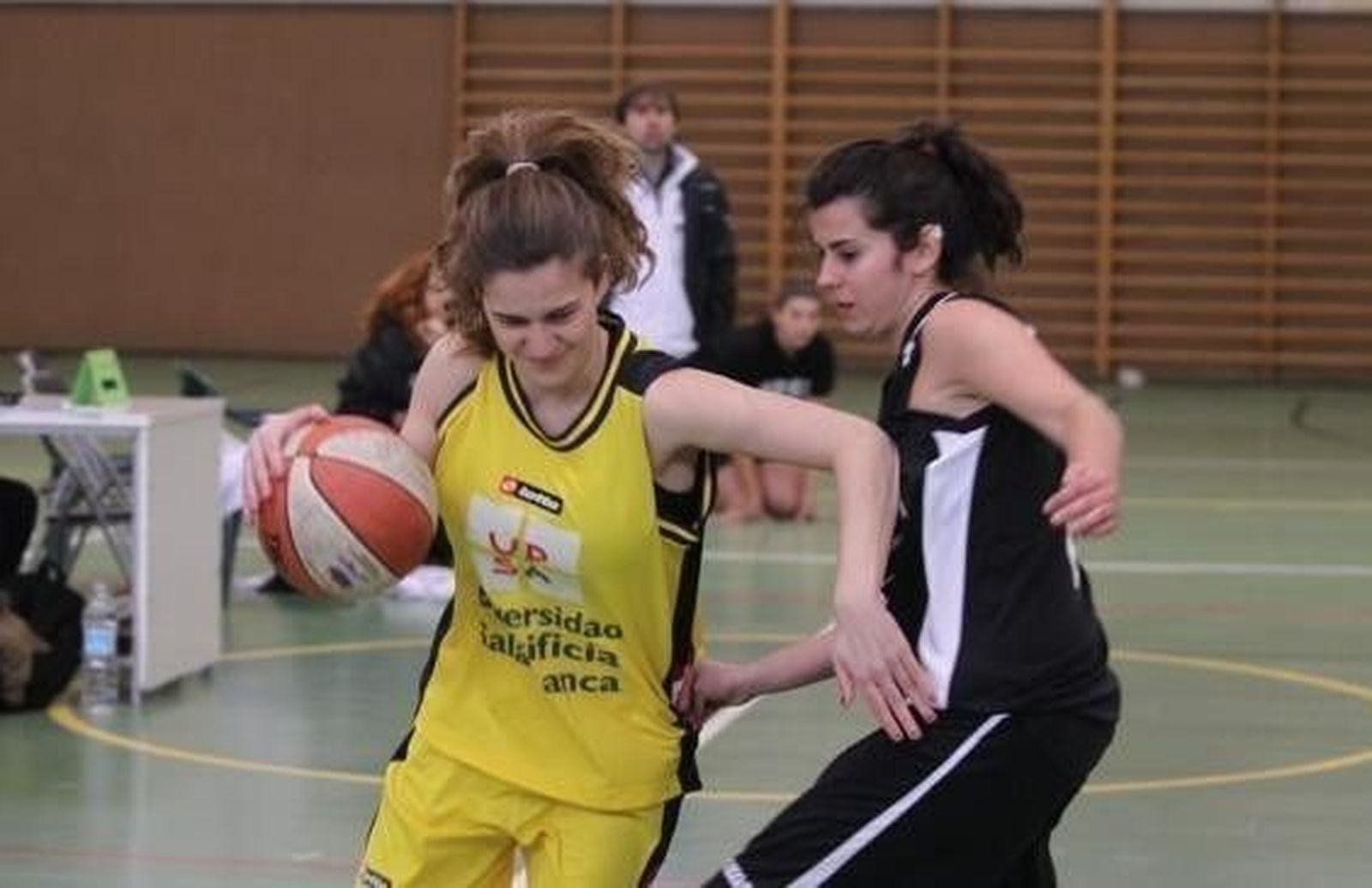 Más de 600 deportistas universitarios compitieron en el Trofeo Rector