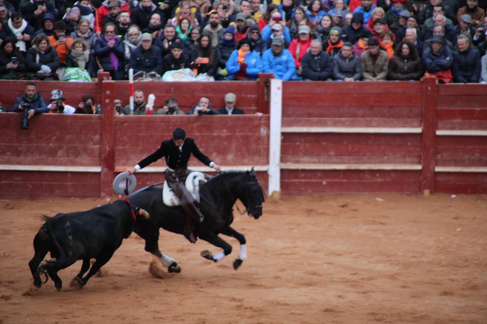 whatsapp-image-2025-03-02-at-18-56-00