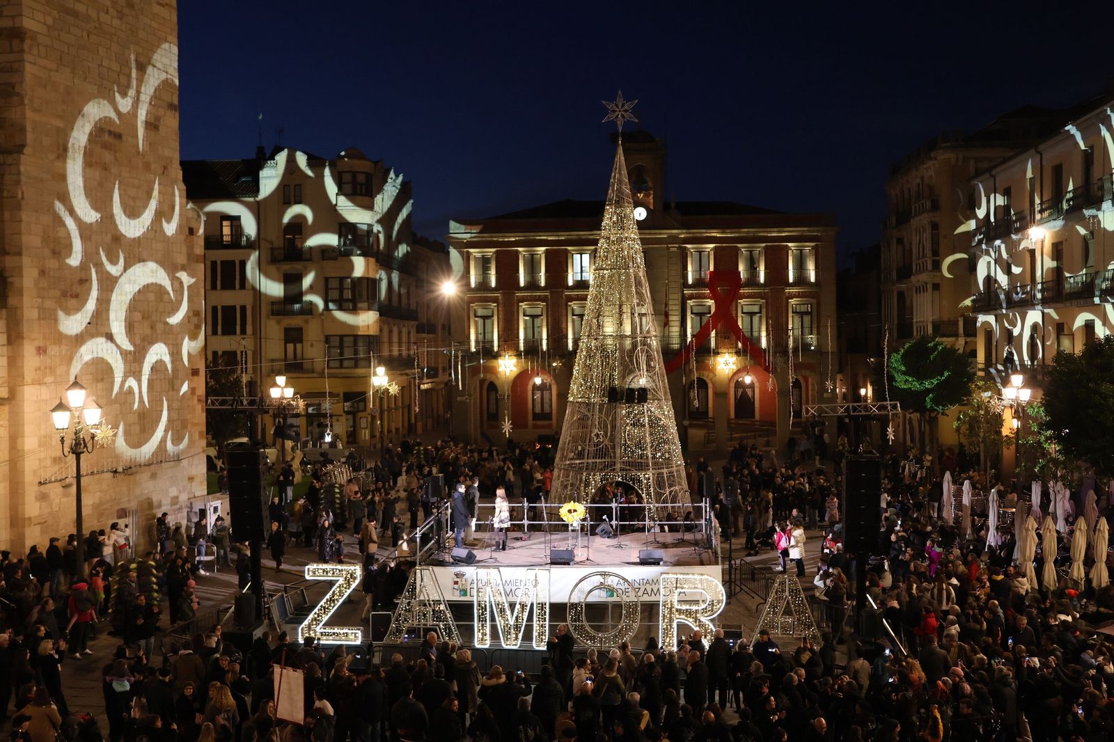 Encendido navideño en Zamora 2025 (27).JPG