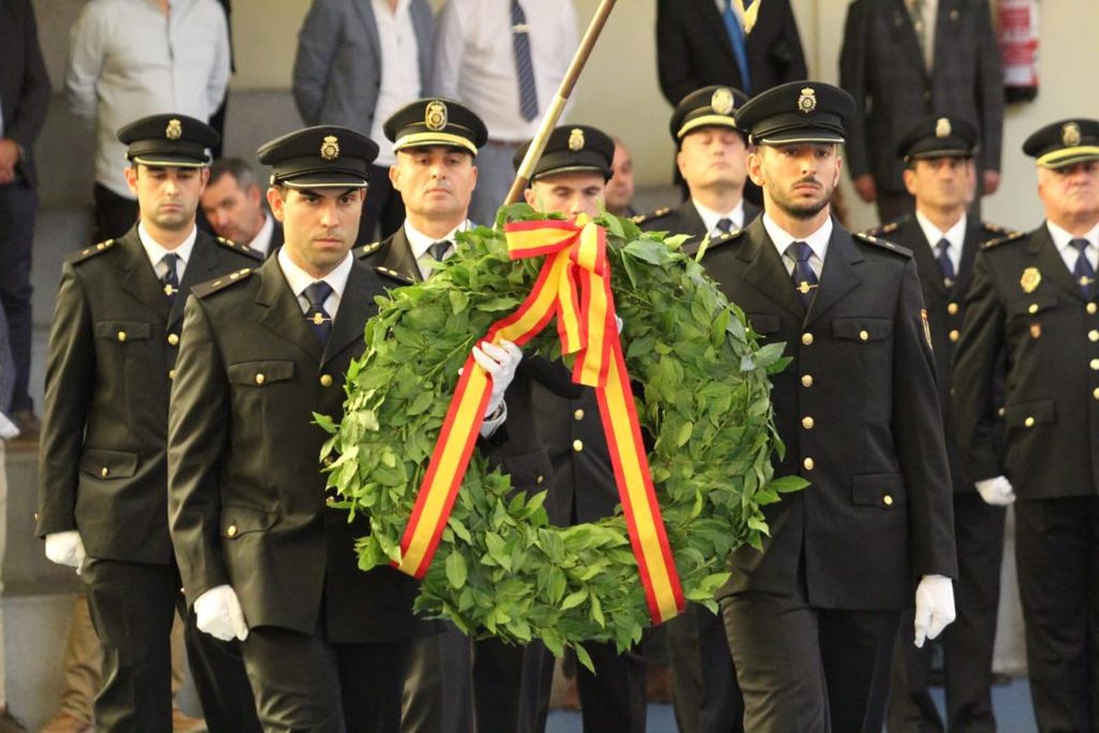 la-policia-nacional-de-salamanca-los-angeles-custodios-9