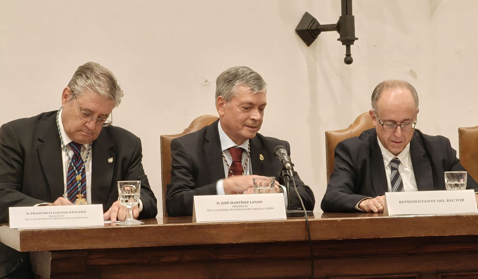 El Colegio Oficial de Farmacéuticos de Salamanca celebra XII Reunión Científica de las Academias Sanitarias de Castilla y Leó