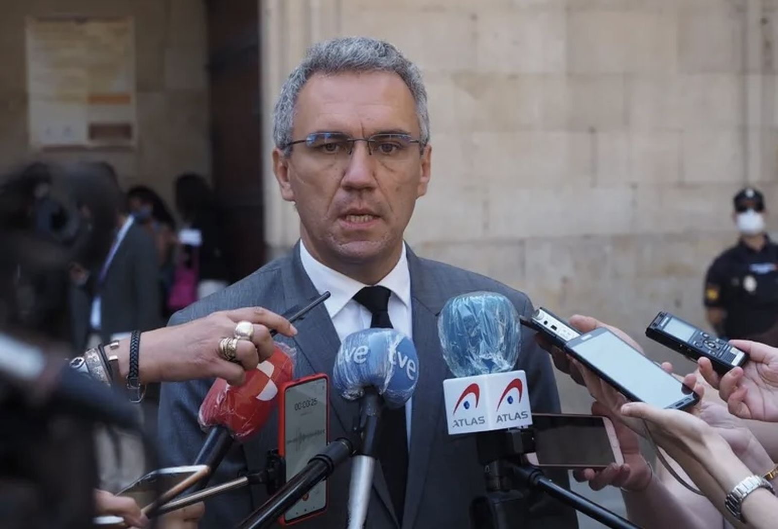 El secretario de Estrategia y Acción Electoral de la Comisión Ejecutiva Federal del PSOE, Javier Izquierdo durante una visita a Salamanca