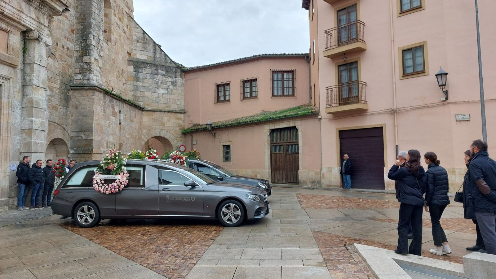 whatsapp-image-2025-03-05-at-10-55-58