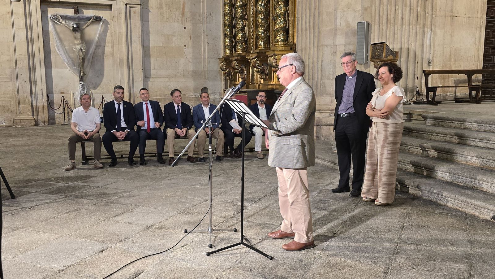 Actuación de conservación y limpieza de los retablos de la Iglesia de La Clerecía