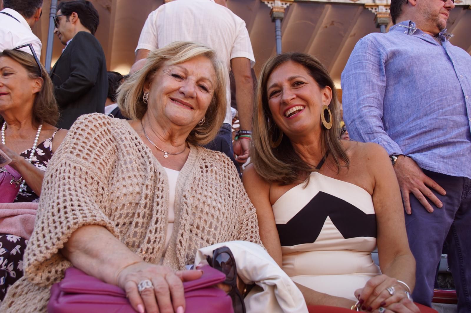 Así ha vivido la afición de La Glorieta el primer cartel de figuras de la feria: imágenes del ambiente en los tendidos y en el patio de cuadrillas