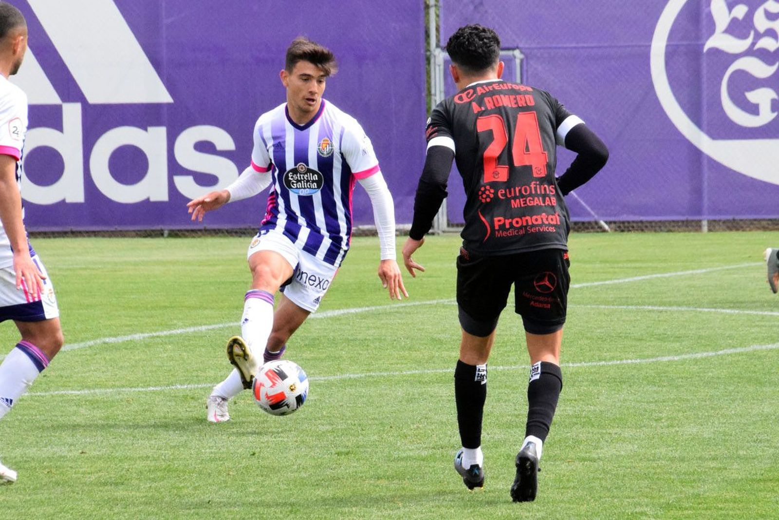El Real Valladolid B, rival liguero del Zamora, comunica el positivo en COVID-19 de Raúl Uche