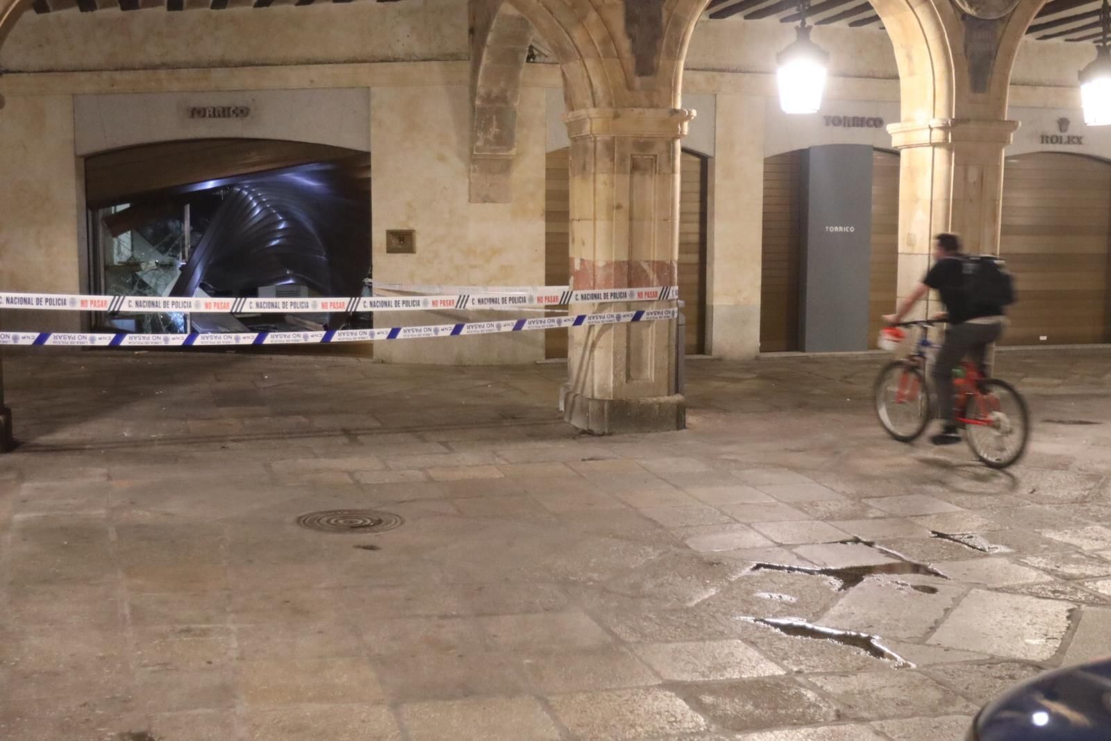 alunizaje-joyeri-a-plaza-mayor-2021-09-06-at-07-25-38