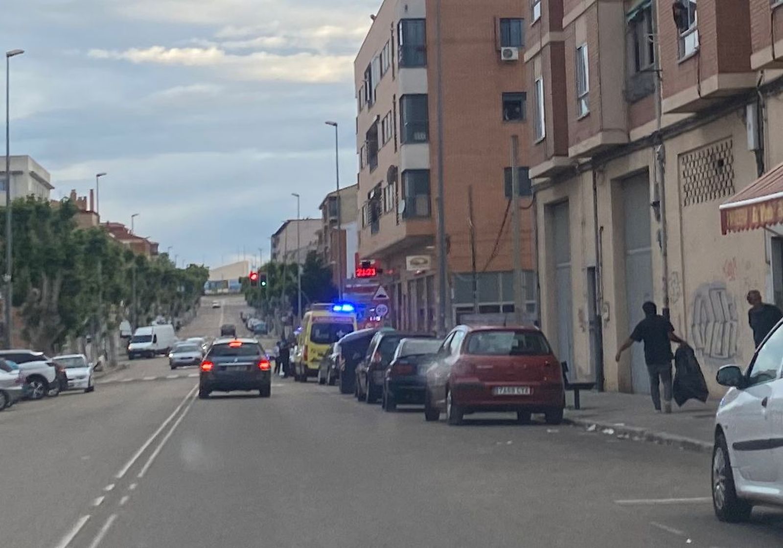 Accidente este jueves en la calle Salamanca. Ambulancia
