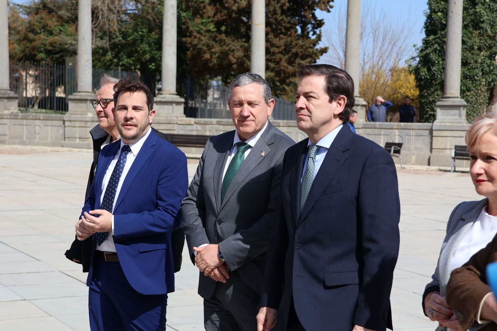 GALERÍA | La visita de Alfonso Fernández Mañueco a la Catedral de Zamora, en imágenes
