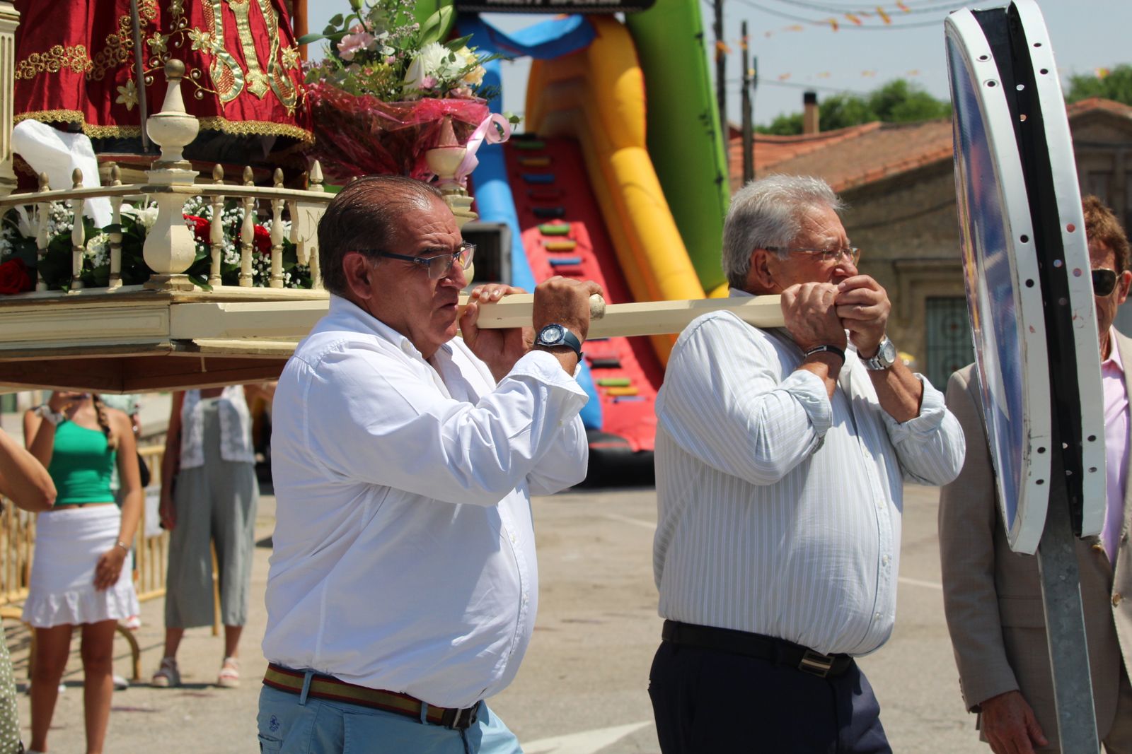 Moriscos. Procesión acompañada por la Agrupación Musical Virgen de la Vega