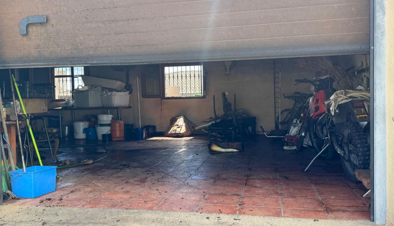 Una vivienda arde en Peralejos de Solís tras comenzar un incendio en la chimenea de la cocina Una vivienda arde en Peralejos de Solís tras comenzar un incendio en la chimenea de la cocina