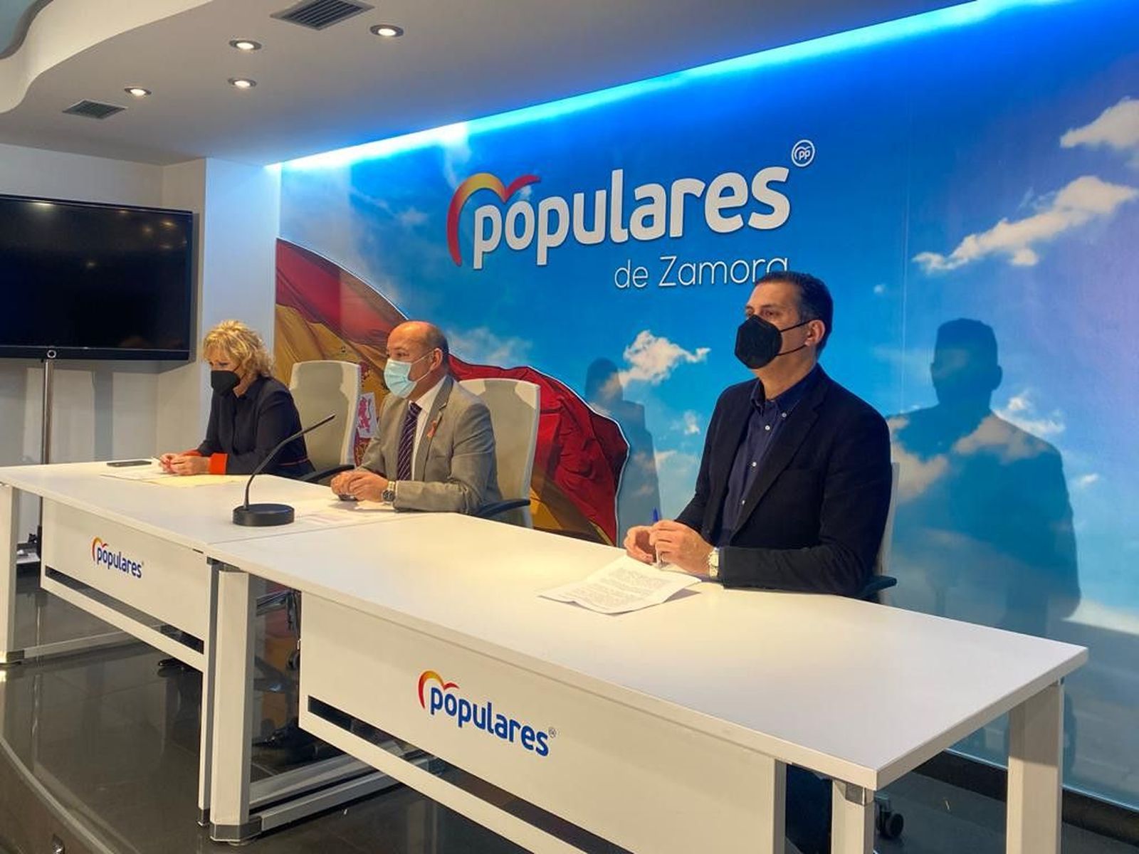 PP procuradores alberto castro leticia garcía
