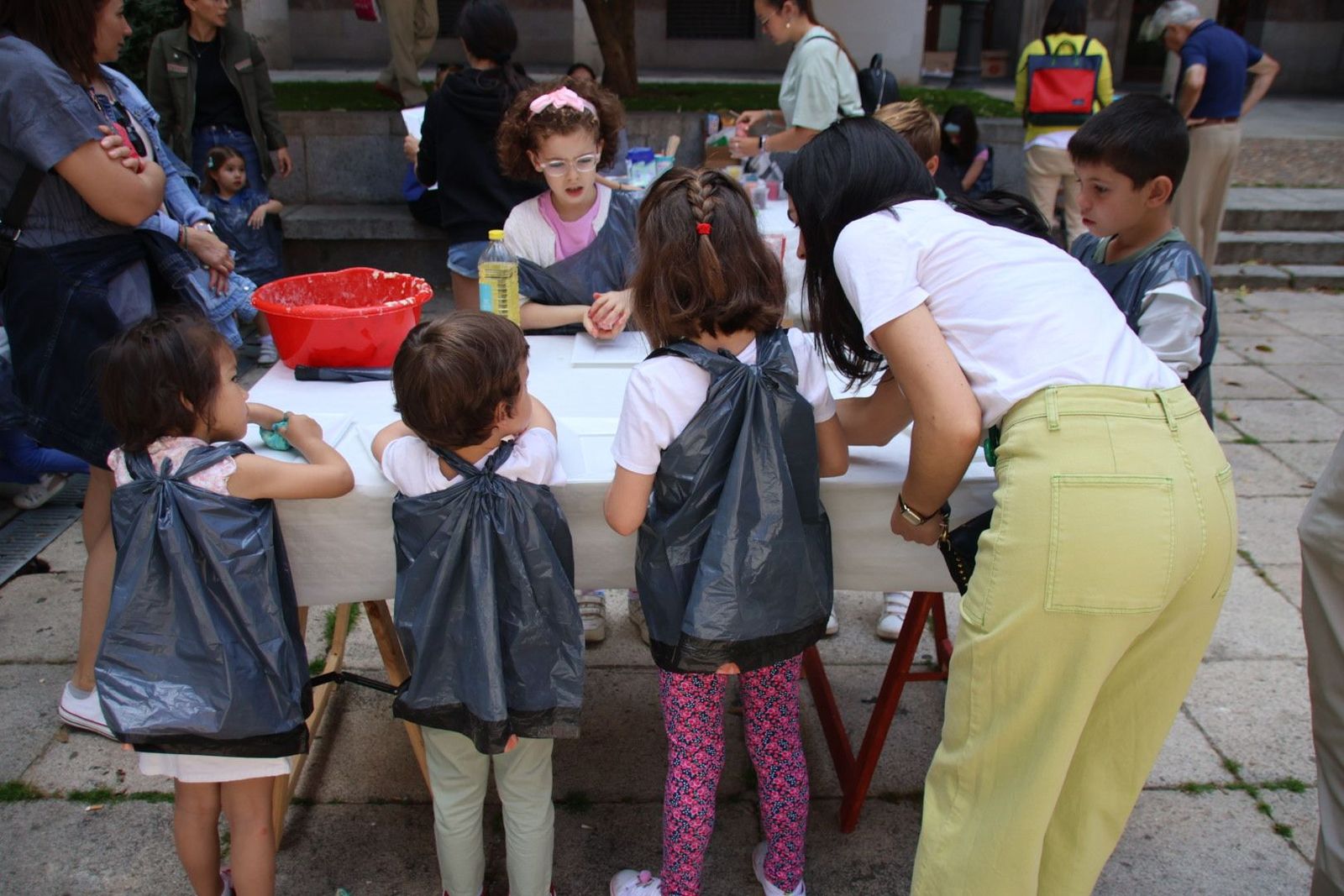 Taller infantil de moldeado