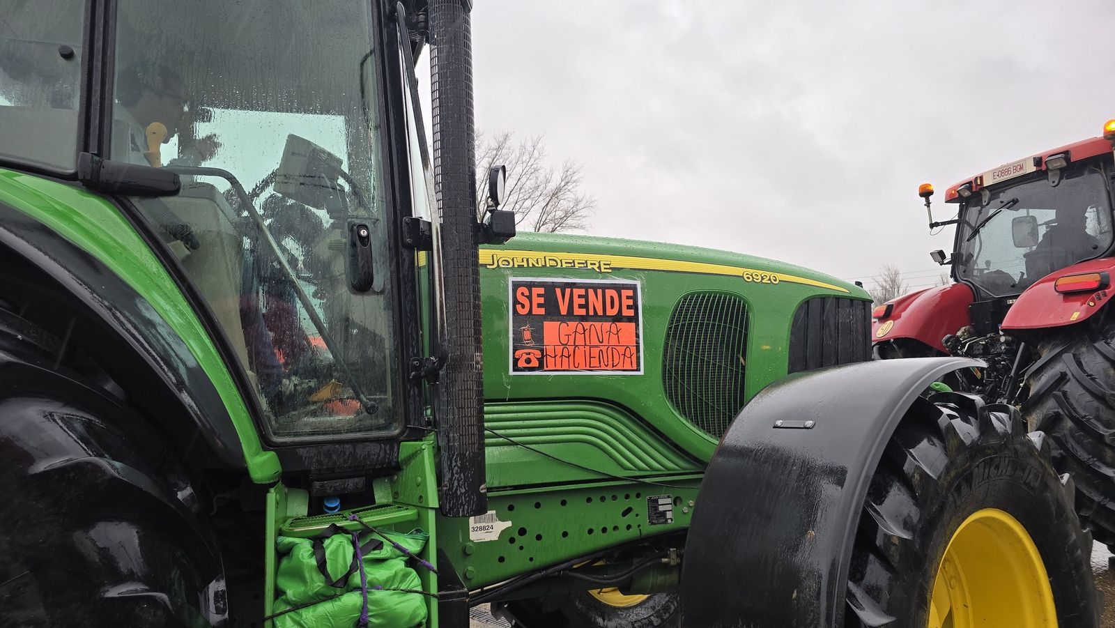 En imágenes la marcha con tractores y vehículos de campo en Salamanca en protesta contra Mercosur