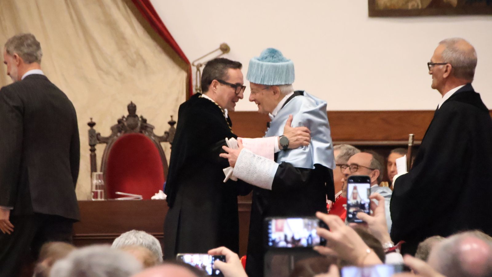 Llegada de S.M el Rey Felipe VI al paraninfo de la Universidad de Salamanca e Investidura de Sergio Mattarella como doctor ‘honoris causa’ de la USAL