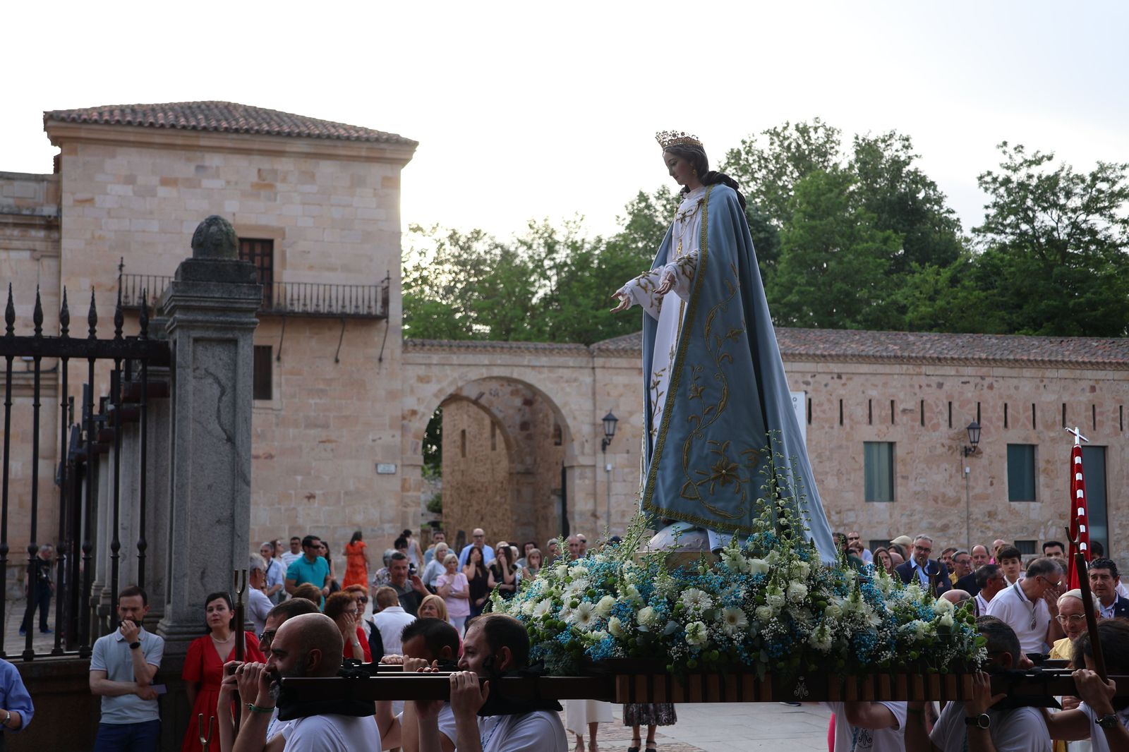 procesion-del-amor-hermoso-2025-48