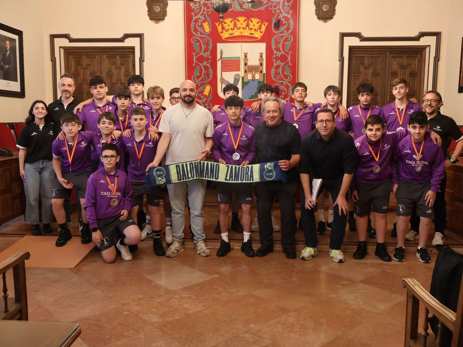 Reecpción a los infantiles del Balonmano Zamora