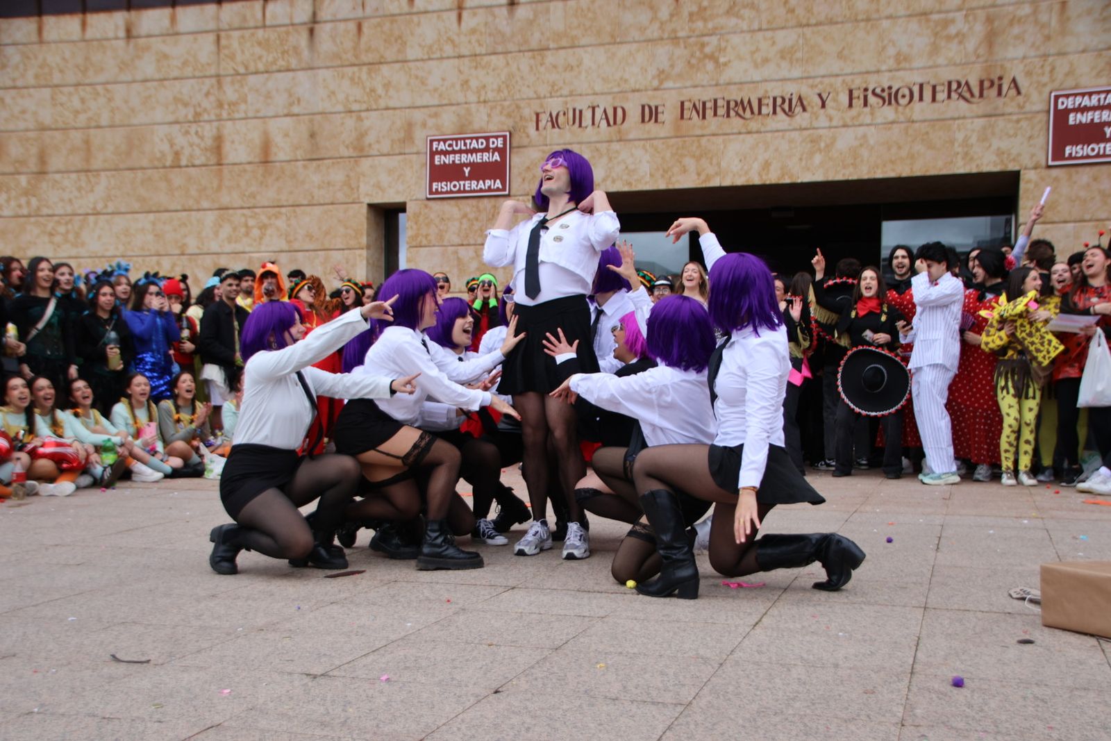 Charanga fiestas Enfermería y Fisioterapia USAL