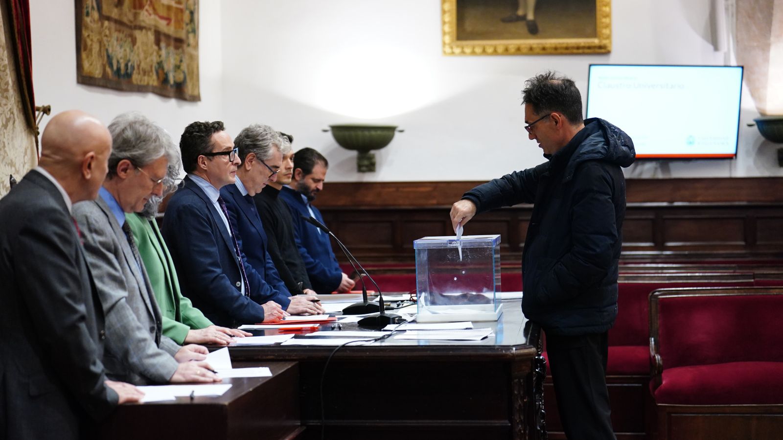 Elección de los miembros de la Comisión para la reforma de los Estatutos de la Universidad de Salamanca