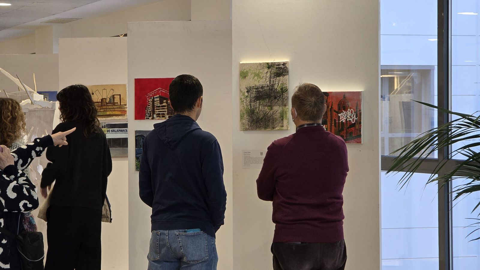 “La arquitectura como huella temporal: reflexión plástica sobre el Hospital Universitario de Salamanca”