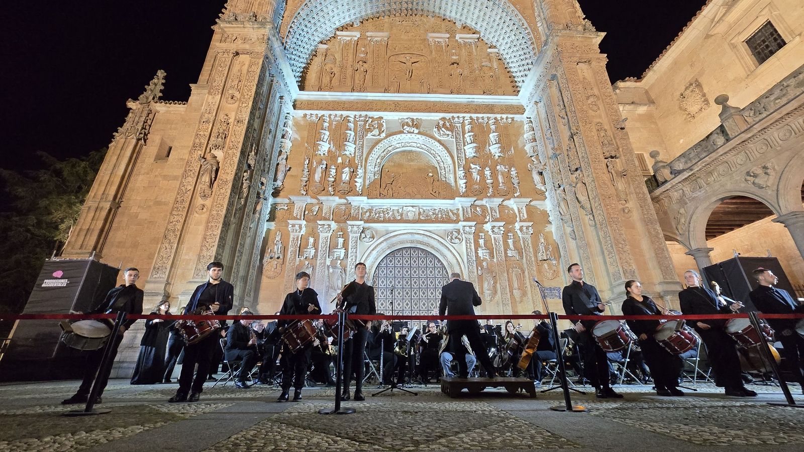 Videomapping en la fachada de la iglesia de San Esteban por la conmemoracion de el V Centenario de la Escuela de Salamanca