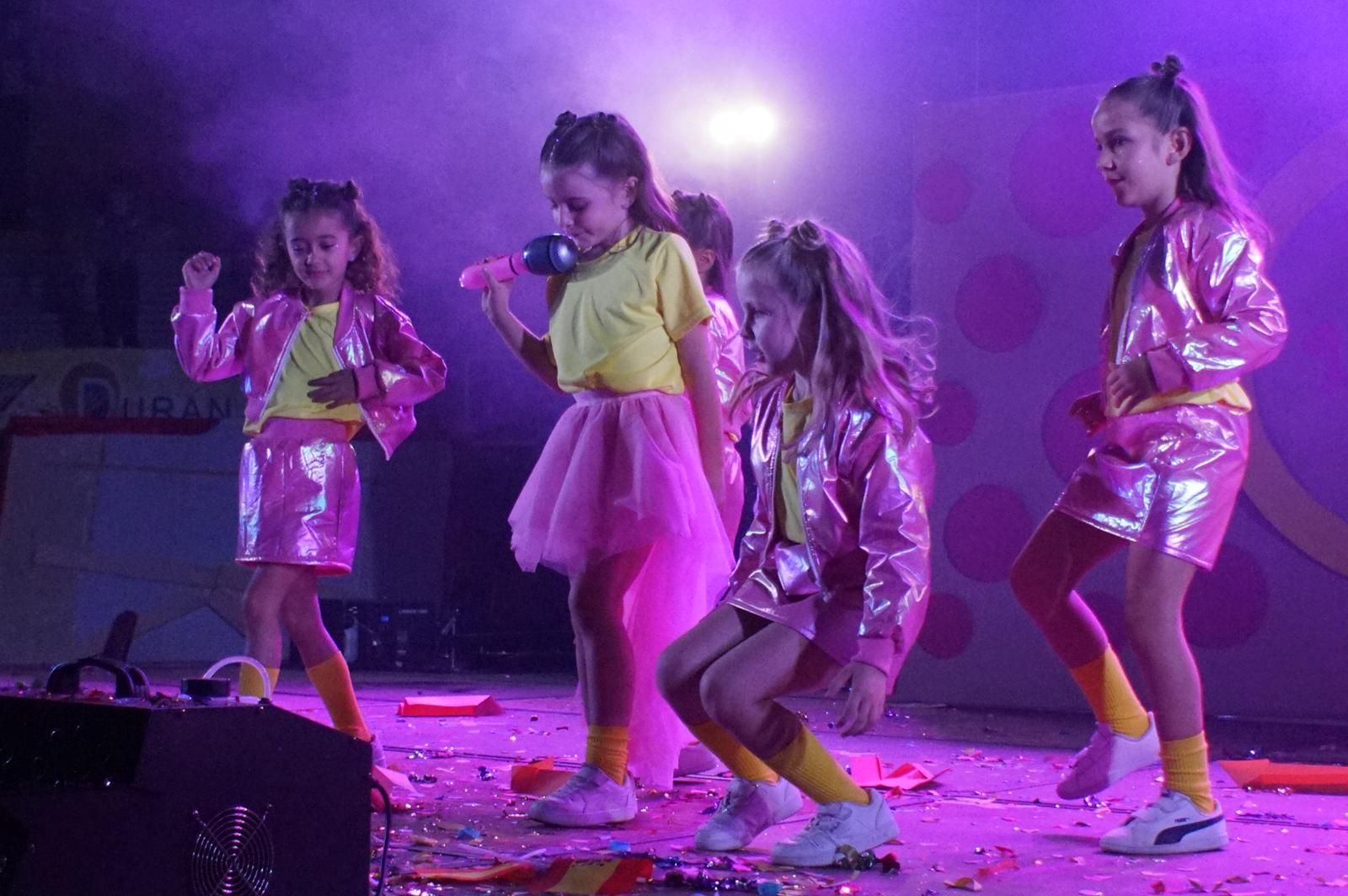 Emoción y creatividad en la primera cita del Play Back infantil en Alba de Tormes