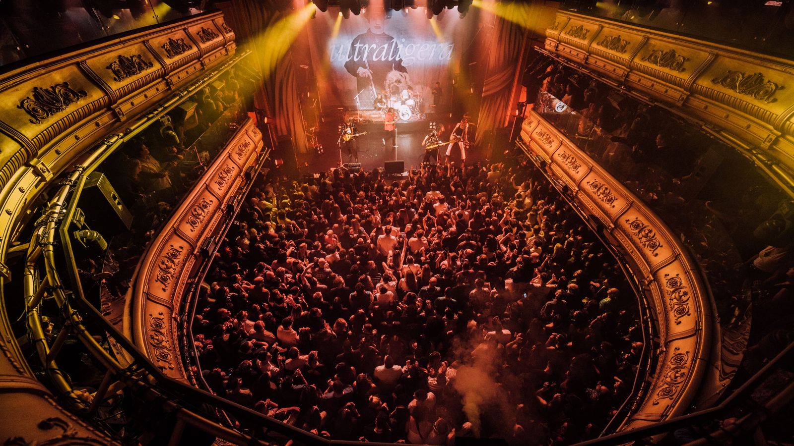 Concierto de Ultraligera en el Teatro Eslava