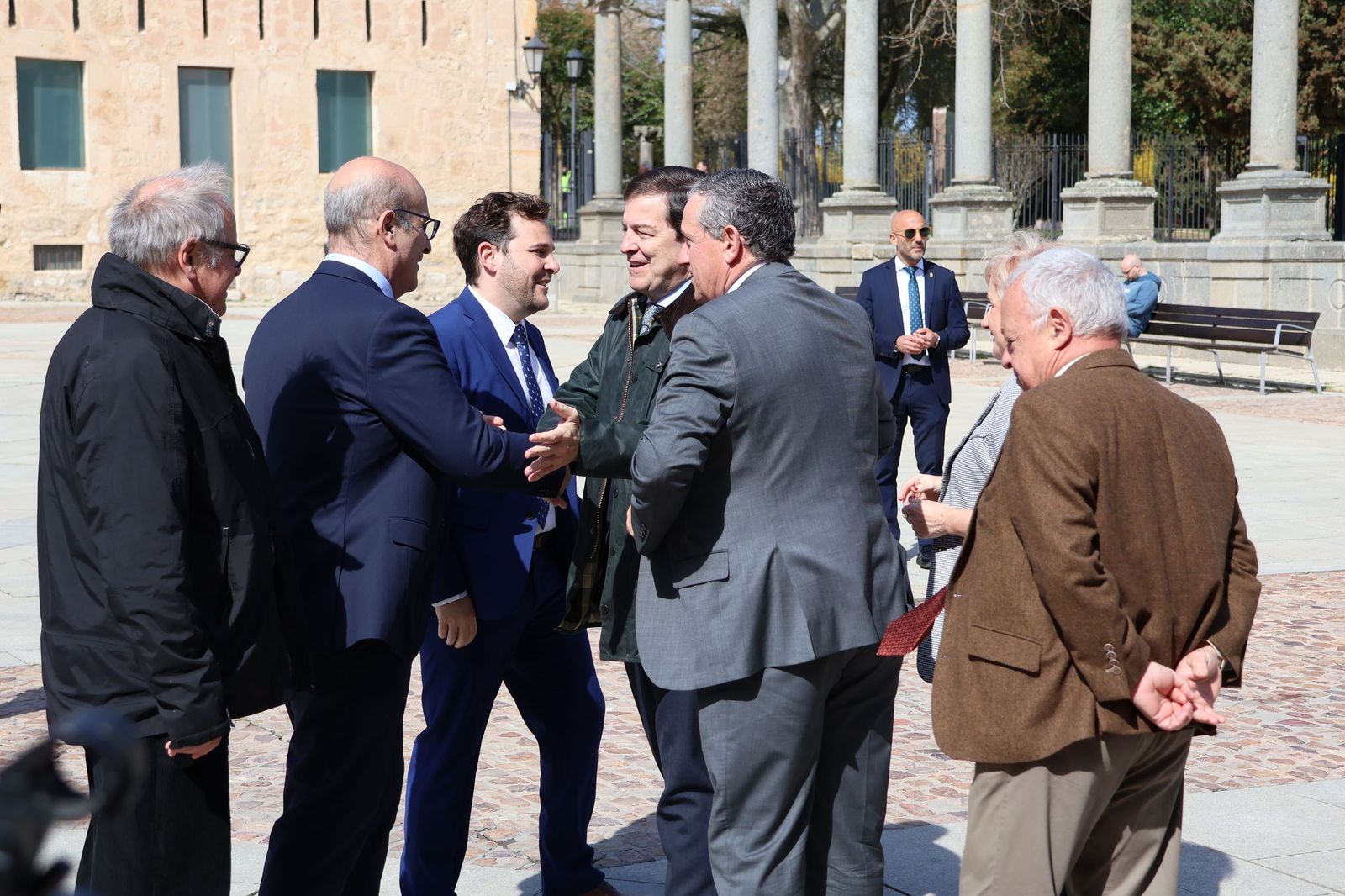 GALERÍA | La visita de Alfonso Fernández Mañueco a la Catedral de Zamora, en imágenes