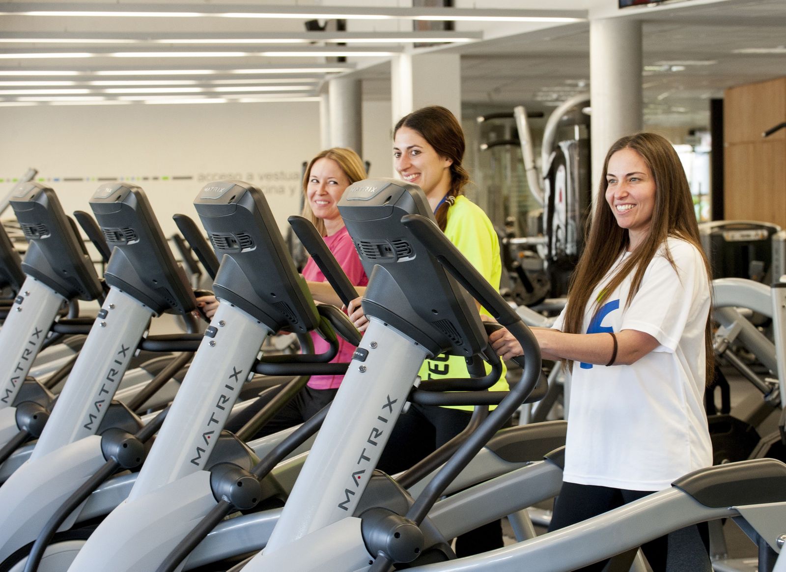 Mujeres en un gimnasio