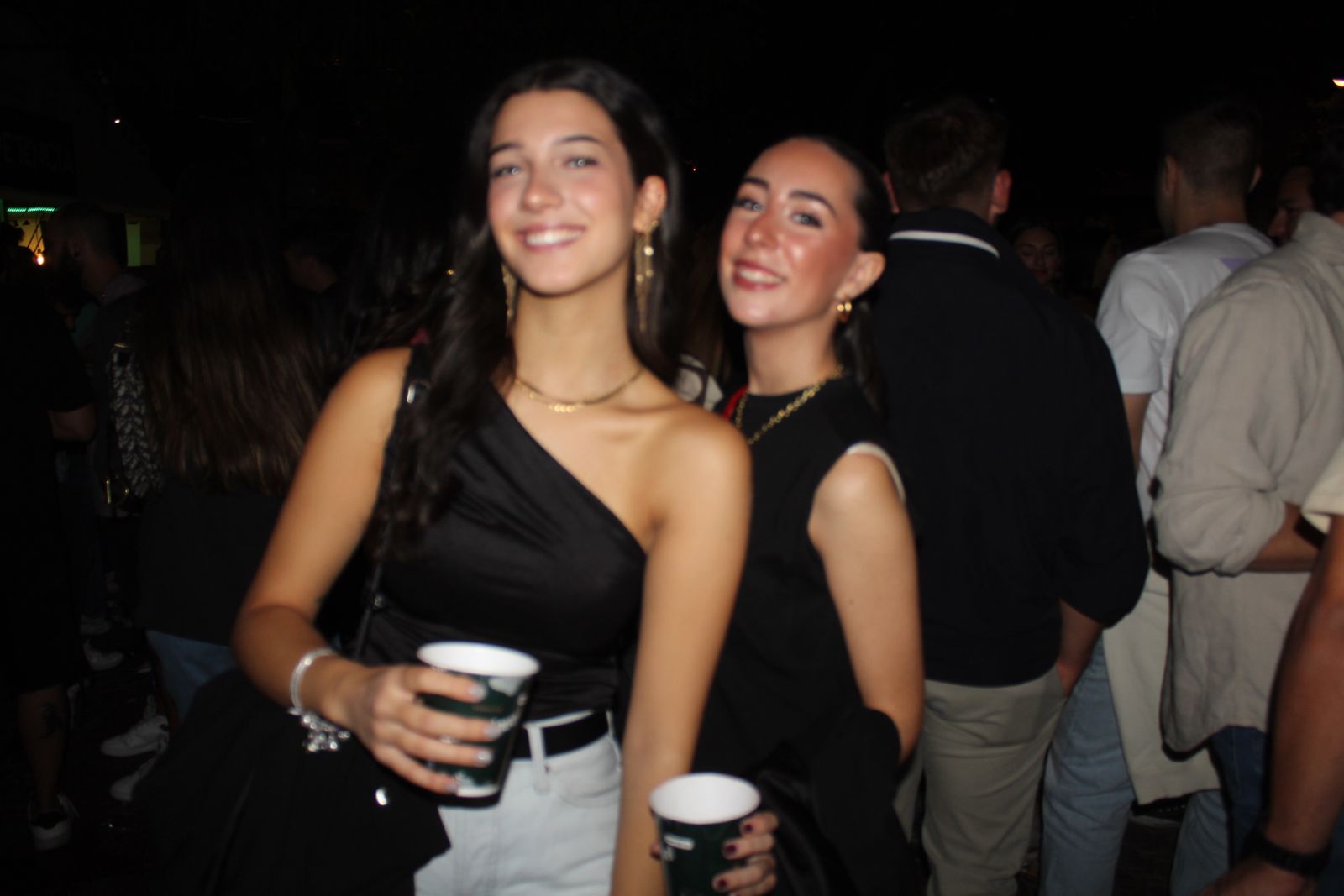 Ambiente en la Feria de Día en la tarde de este sábado