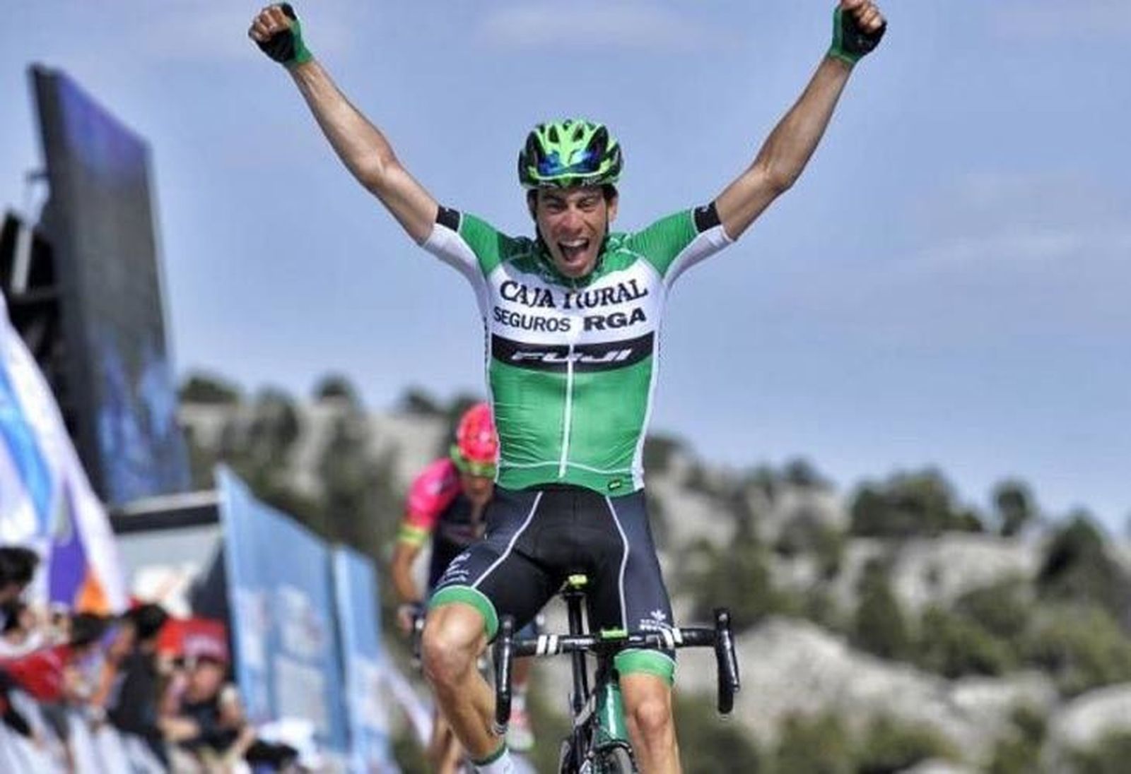 Jaime Rosón: “Estoy ilusionado por haber conseguido la primera victoria como profesional tan pronto”